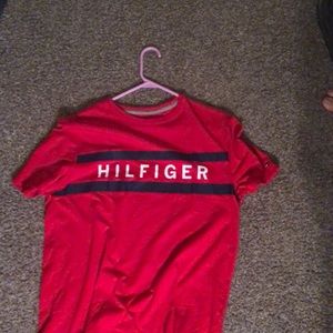 🔥Tommy hillfiger tee medium
